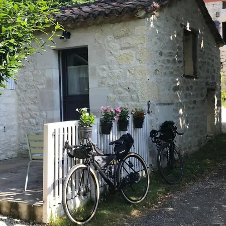 Casa de hóspedes Le Val Du Pech Chantant D'hôtes Pern