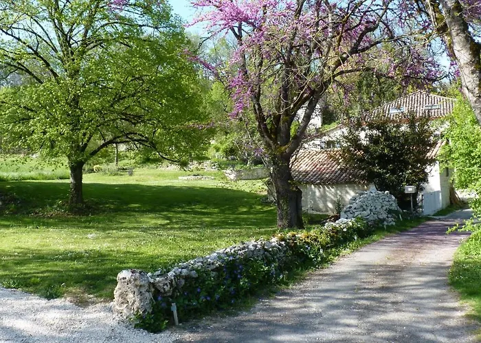 Le Val Du Pech Chantant D'hôtes Casa de hóspedes