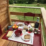 Le Val Du Pech Chantant D'hotes بيت ضيافة 3*